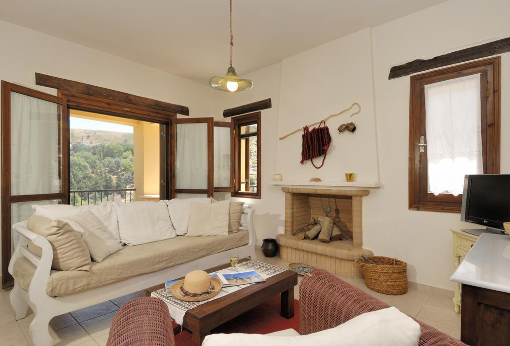 Oreinothea Villa Therison Exterior photo
