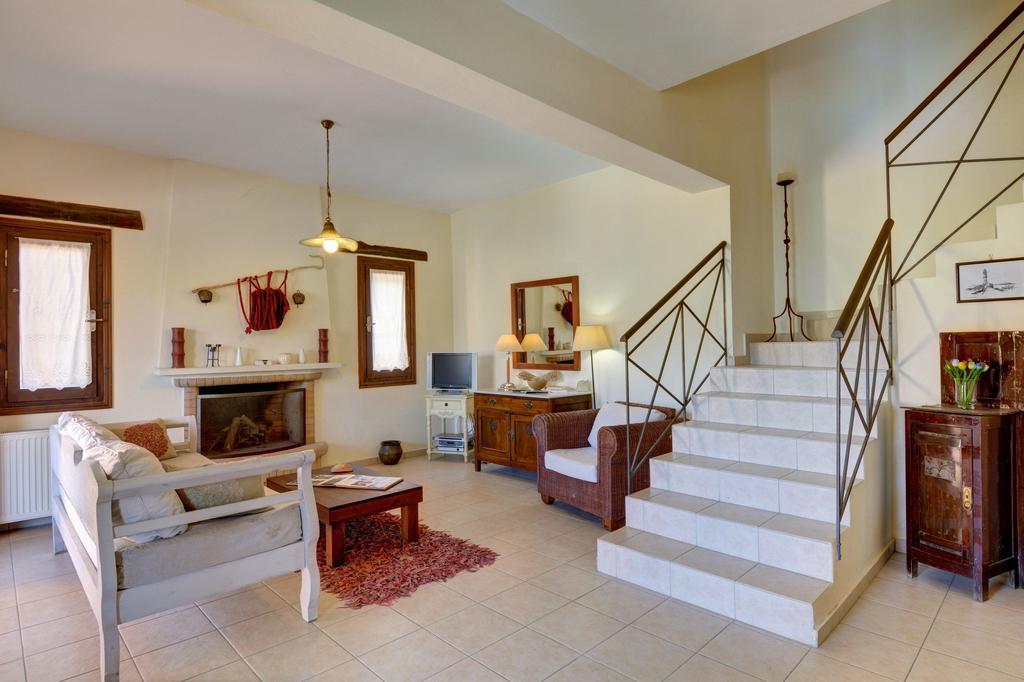 Oreinothea Villa Therison Room photo