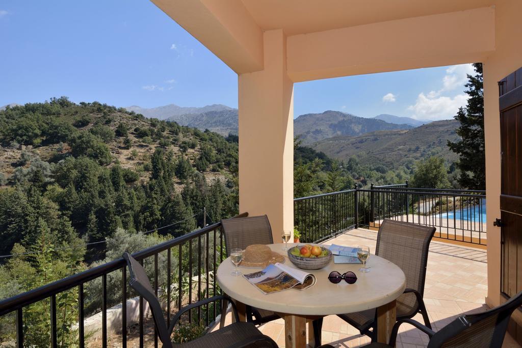 Oreinothea Villa Therison Exterior photo